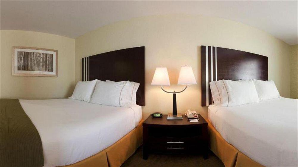 Holiday Inn Express Hotel & Suites Hamburg By Ihg Zewnętrze zdjęcie
