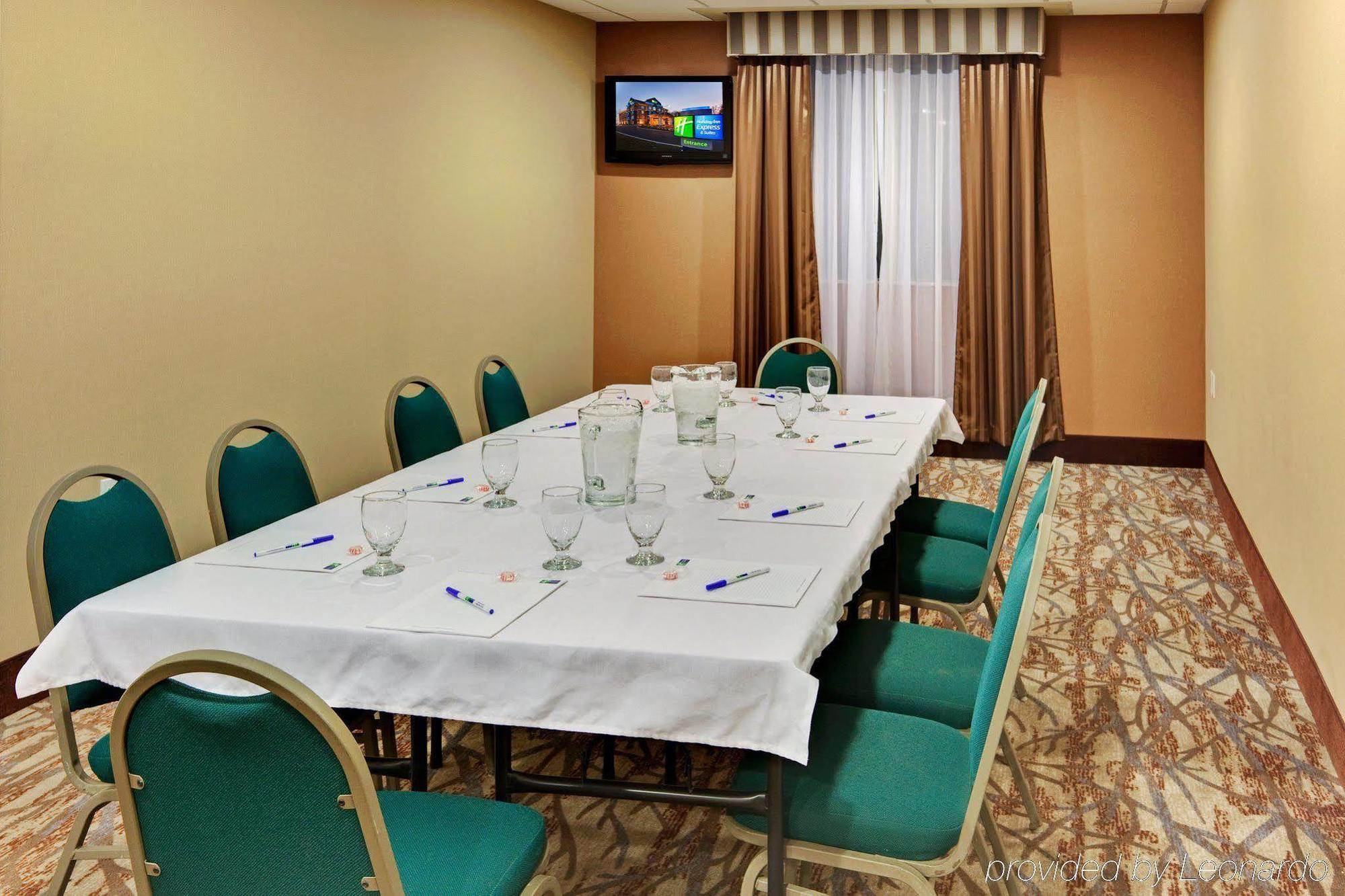 Holiday Inn Express Hotel & Suites Hamburg By Ihg Udogodnienia zdjęcie