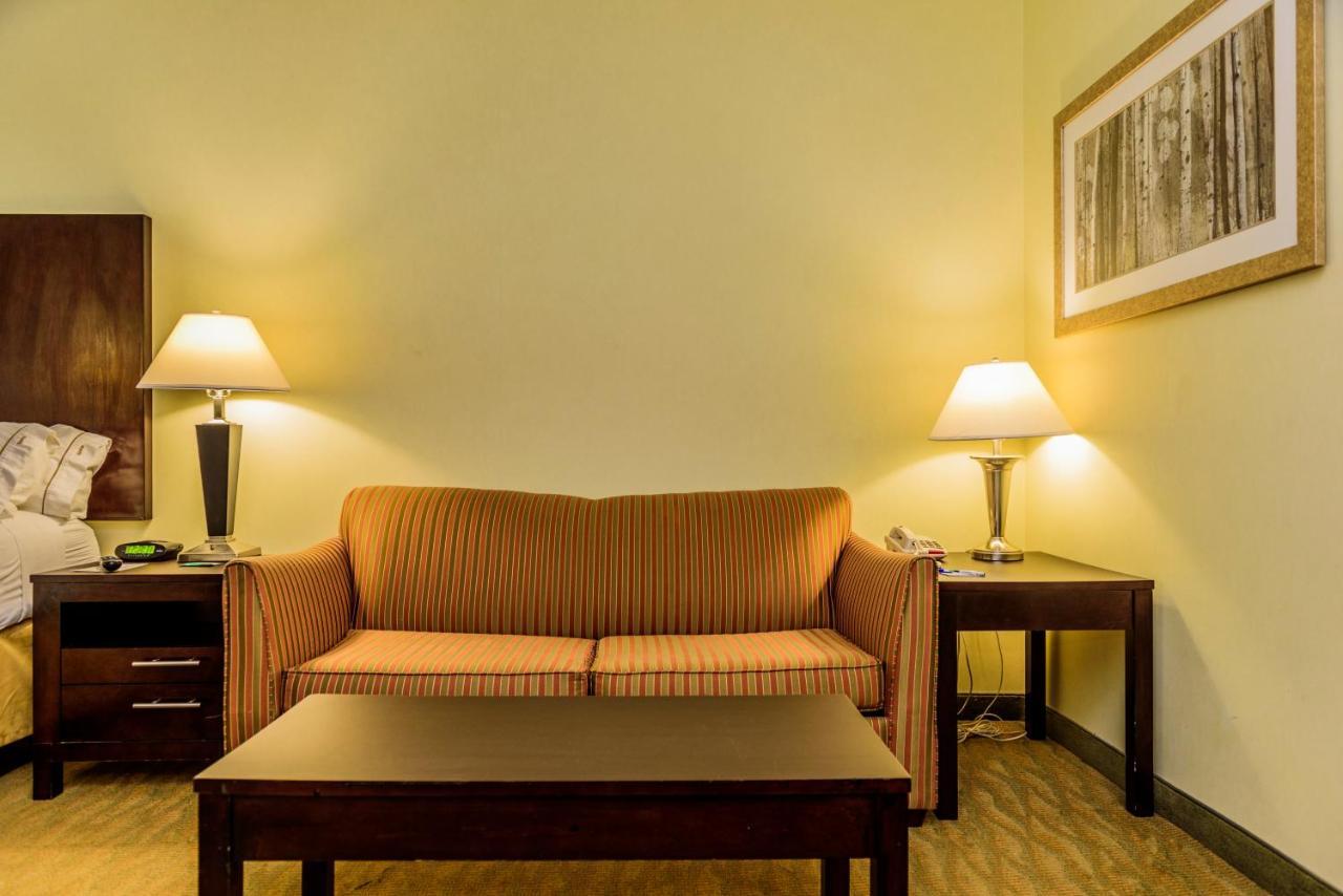 Holiday Inn Express Hotel & Suites Hamburg By Ihg Zewnętrze zdjęcie