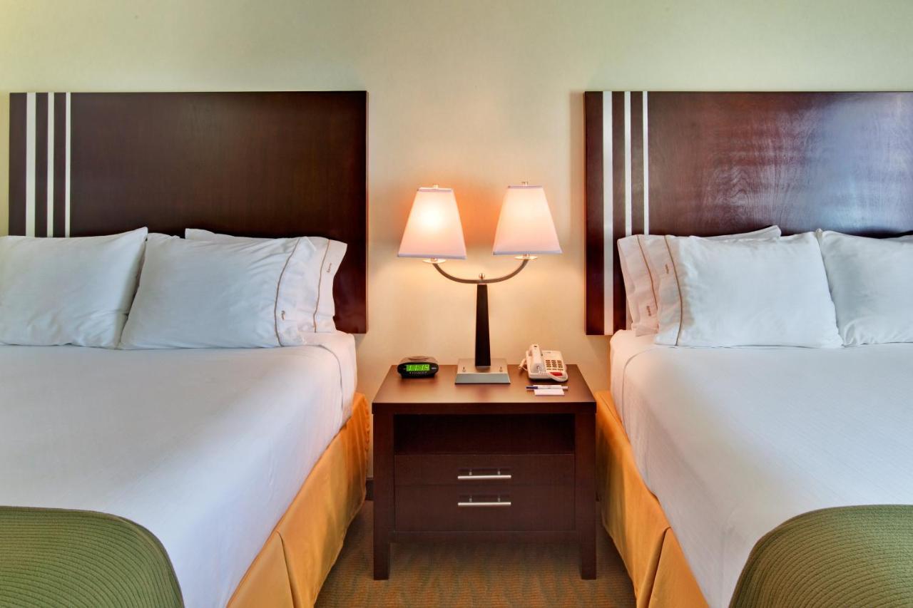 Holiday Inn Express Hotel & Suites Hamburg By Ihg Zewnętrze zdjęcie